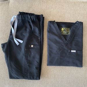 Figs black scrub set